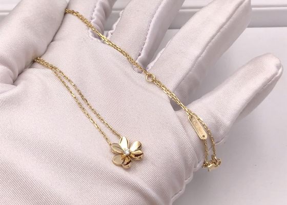 Flor elegante 18K ouro dado forma Diamond Necklace With Round Diamonds